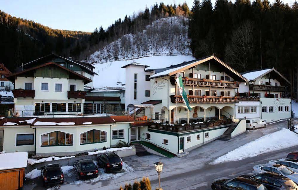 Panoramahotel Guertl Haus im Ennstal Eksteriør bilde