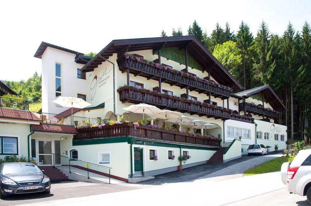 Panoramahotel Guertl Haus im Ennstal Eksteriør bilde